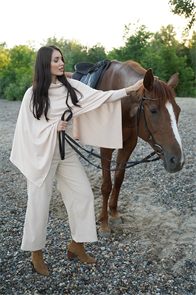 {{productViewItem.photos[photoViewList.activeNavIndex].Alt || productViewItem.photos[photoViewList.activeNavIndex].Description || 'Пончо Арина (молочное) Б11008'}}